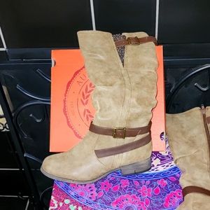 SO Suede Mid Length Boots Size 10